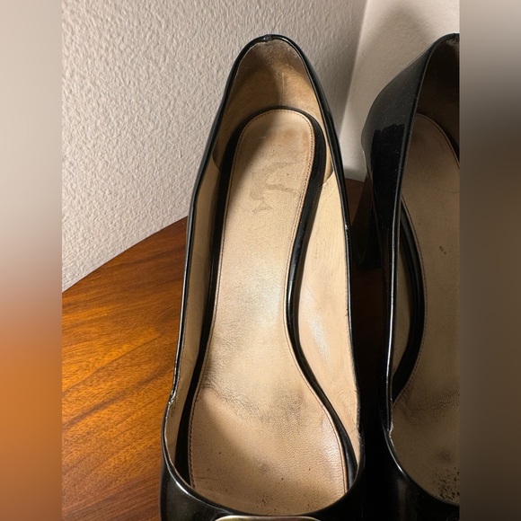 Prada Black Patent Leather Peep Toe Block Heel Pumps Size 40.5 - Picture 10 of 15